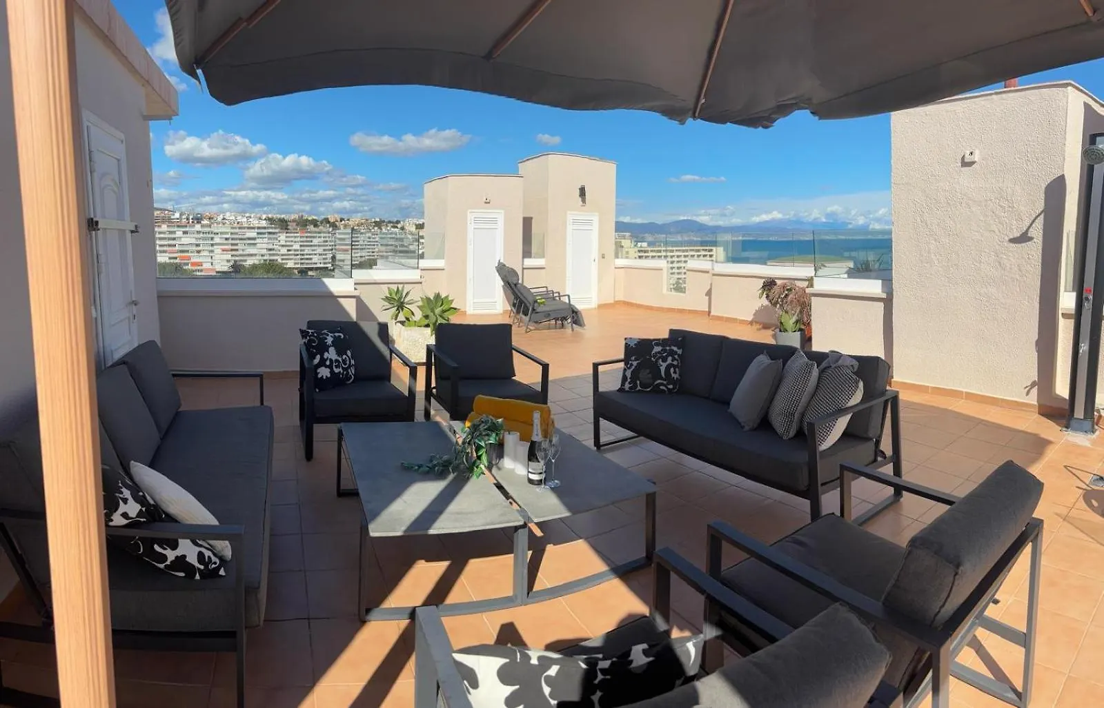 Luxury Penthouse - Torremolinos, Spain